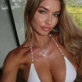 性感图片Hayley Maxfield 性感基因爆发 泳池写真美到窒息！